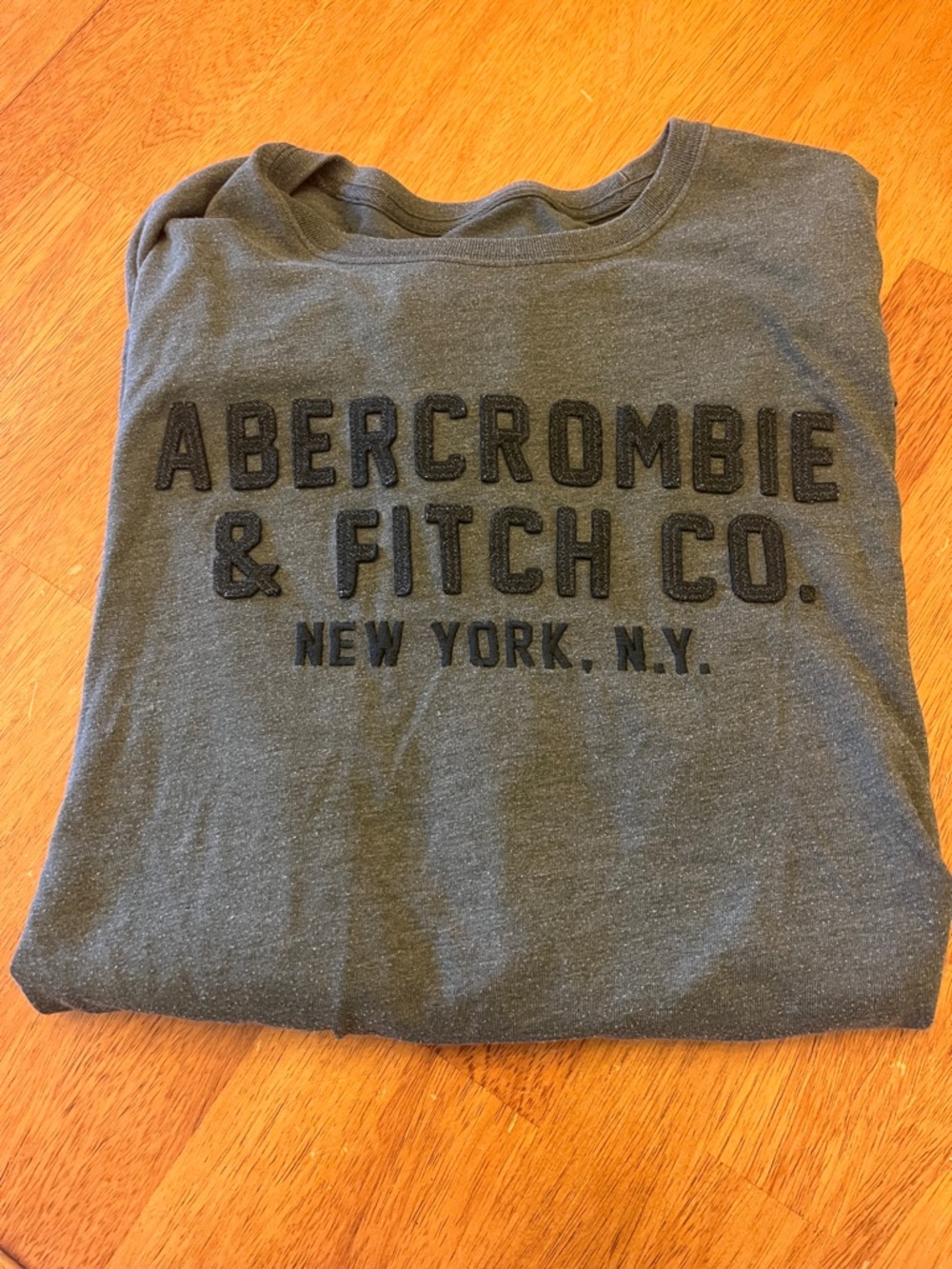 Abercrombie & Fitch Olive Green Logo Crew Tee unisex medium